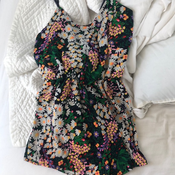 Romper - Picture 4 of 4